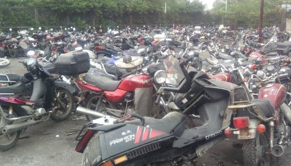 重庆交警:驾驶报废摩托车,连四轮汽车都不能开了?